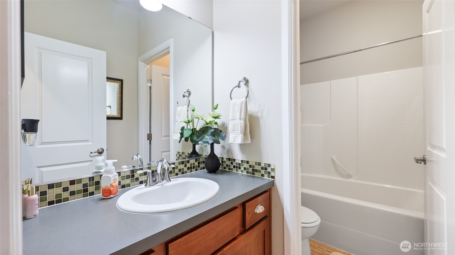 7325 Ashdown Lane Property Photo 22