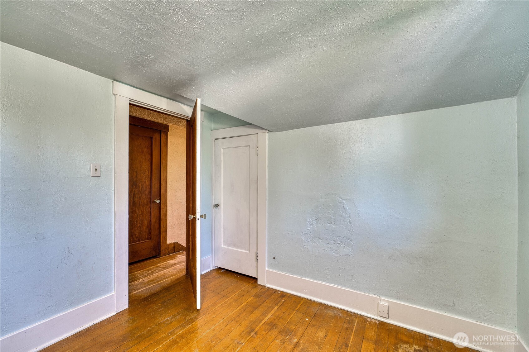 2150 N Callow Avenue Property Photo 16