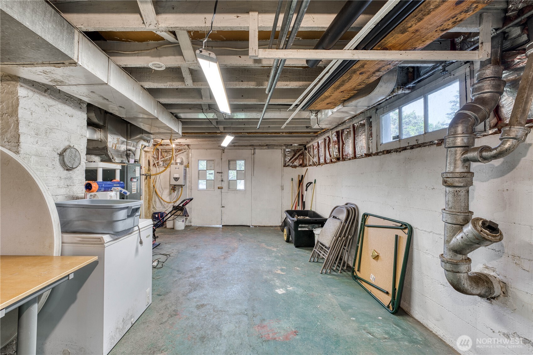 2150 N Callow Avenue Property Photo 26