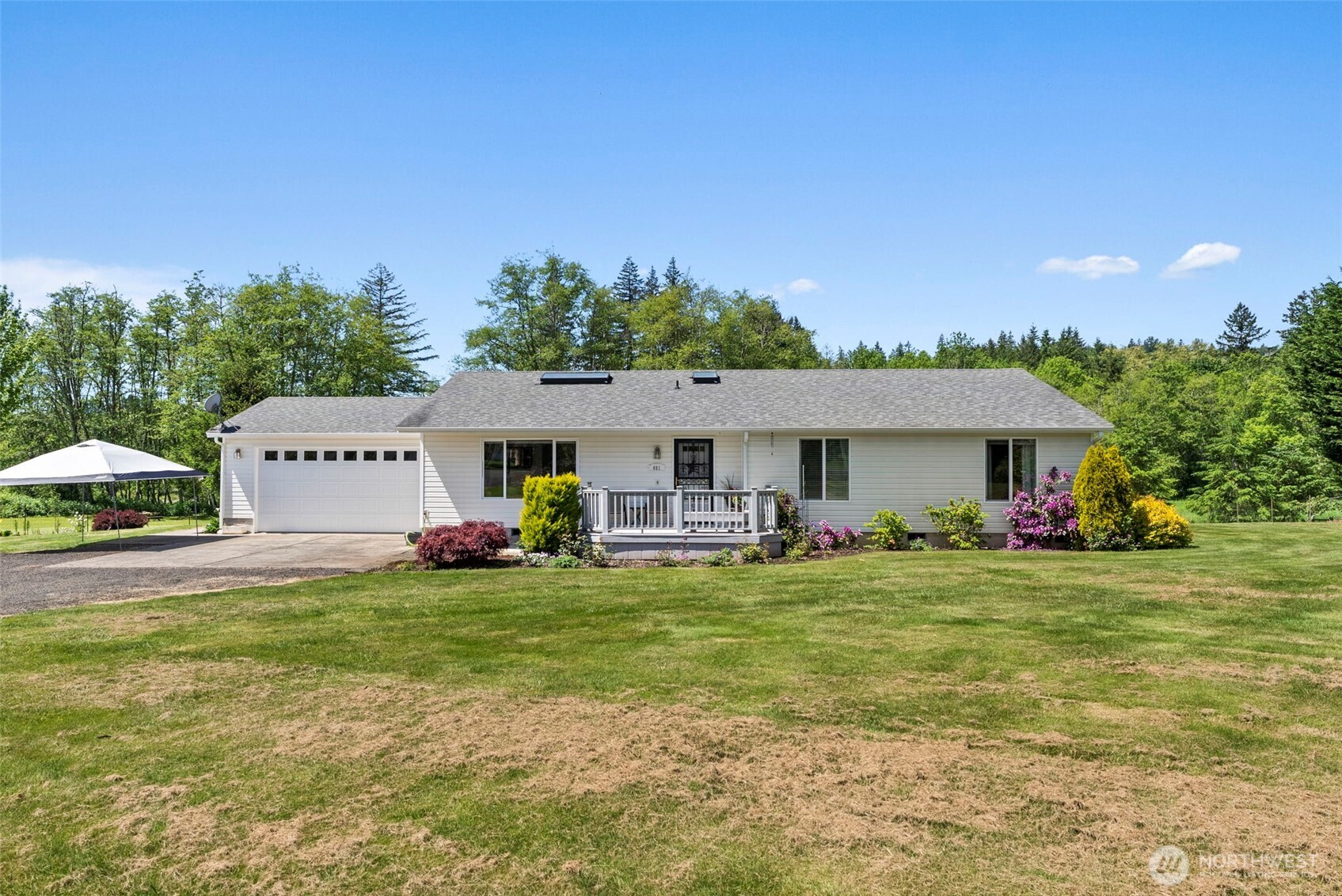 401 Huntting Road