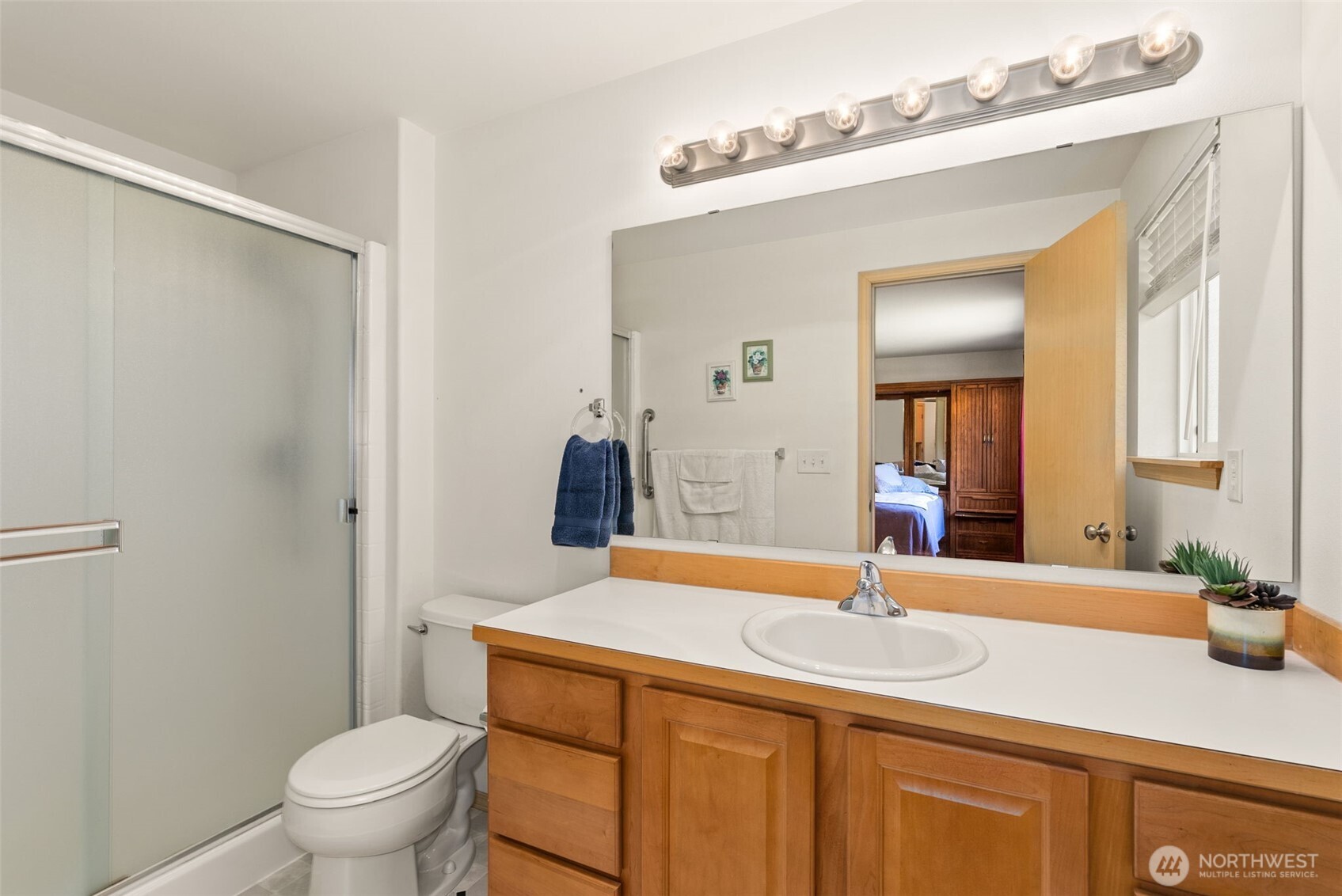 401 Huntting Road Property Photo 18