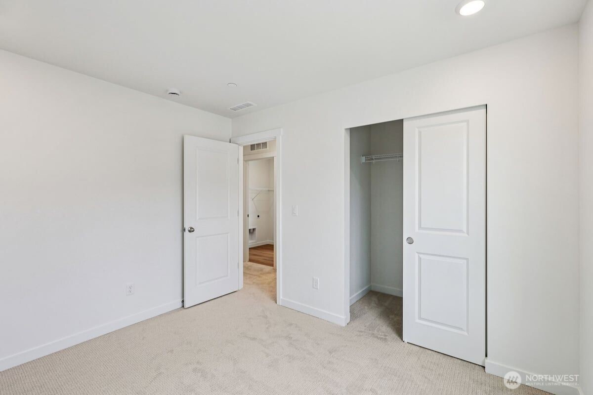 1443 121st Avenue Mb 08 Property Photo 22