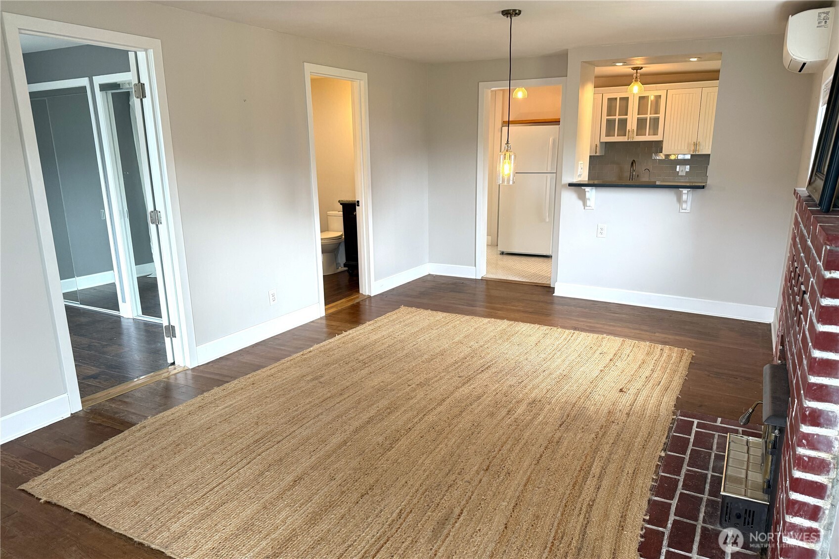 908 Washington Avenue Property Photo 6
