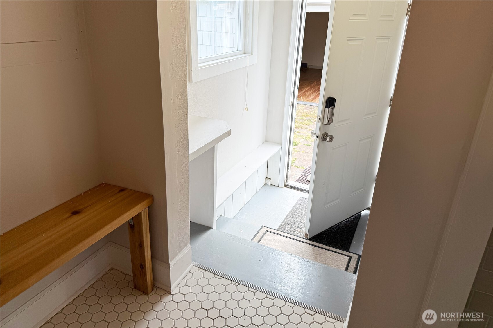 908 Washington Avenue Property Photo 19