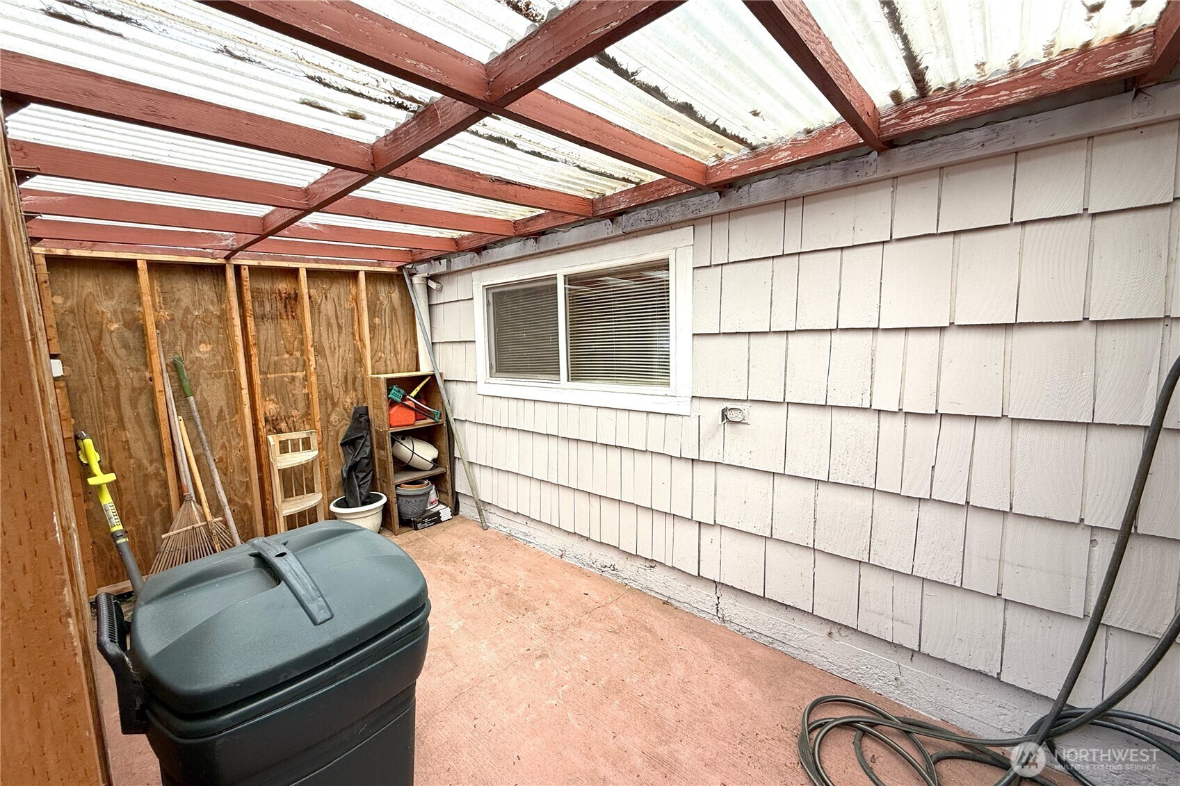 908 Washington Avenue Property Photo 29