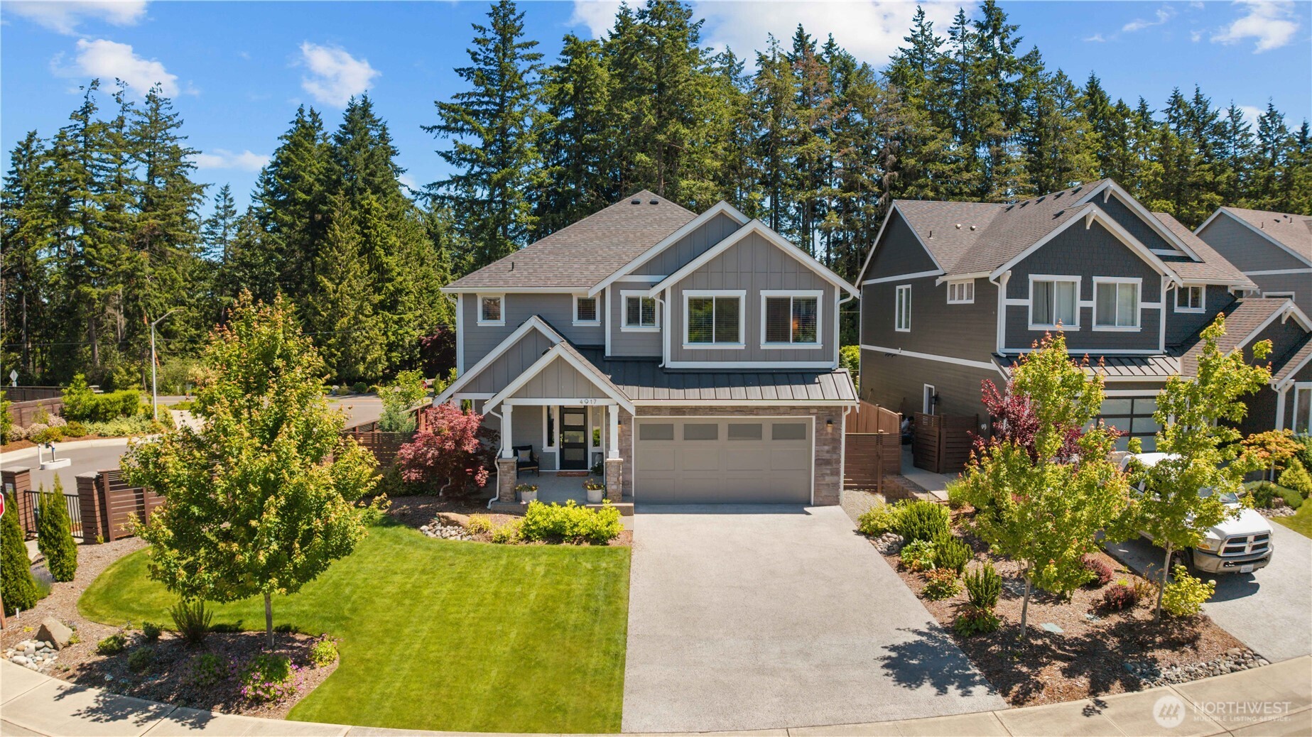 4917 22nd Avenue Ct Property Photo 3