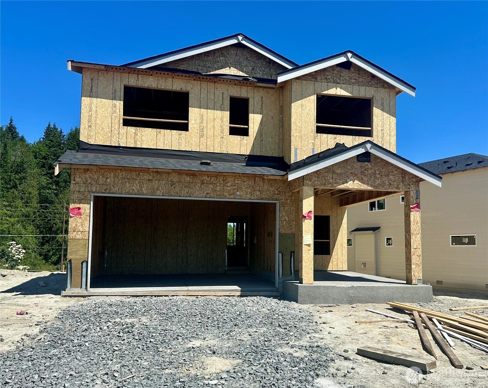 2072 Ne Norseman Way Property Photo 1