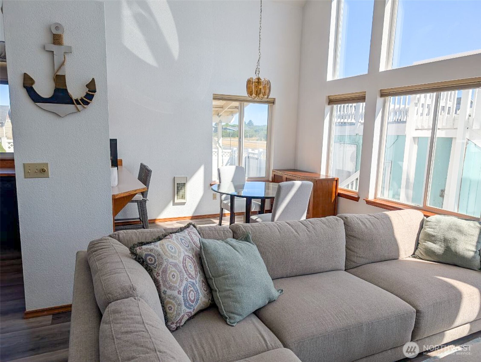 1249 E Ocean Shores Boulevard Property Photo 6