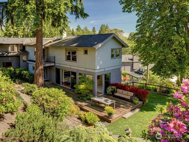 1555 Grand Avenue Property Photo
