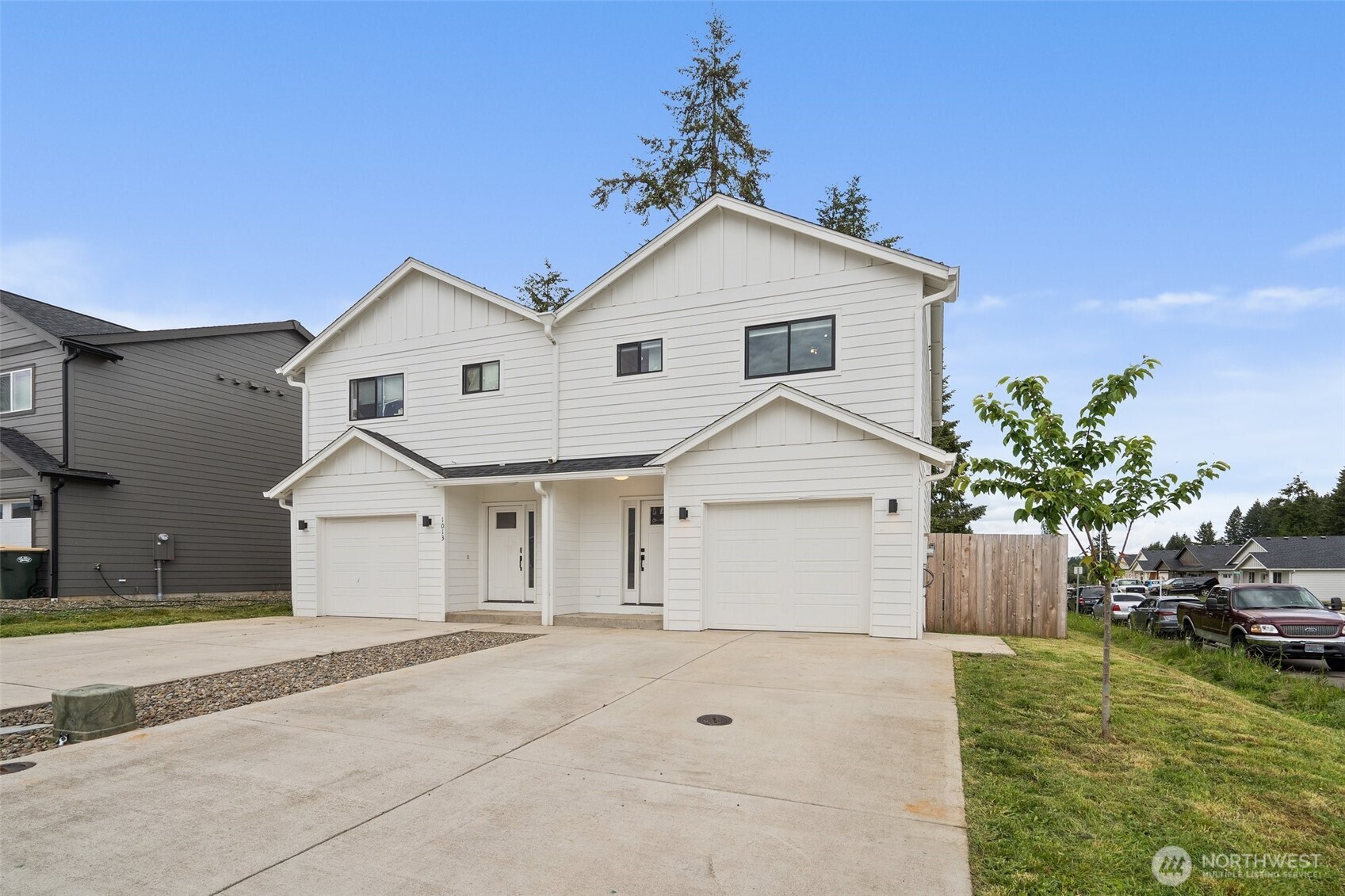 1013 Peach Road A & B
