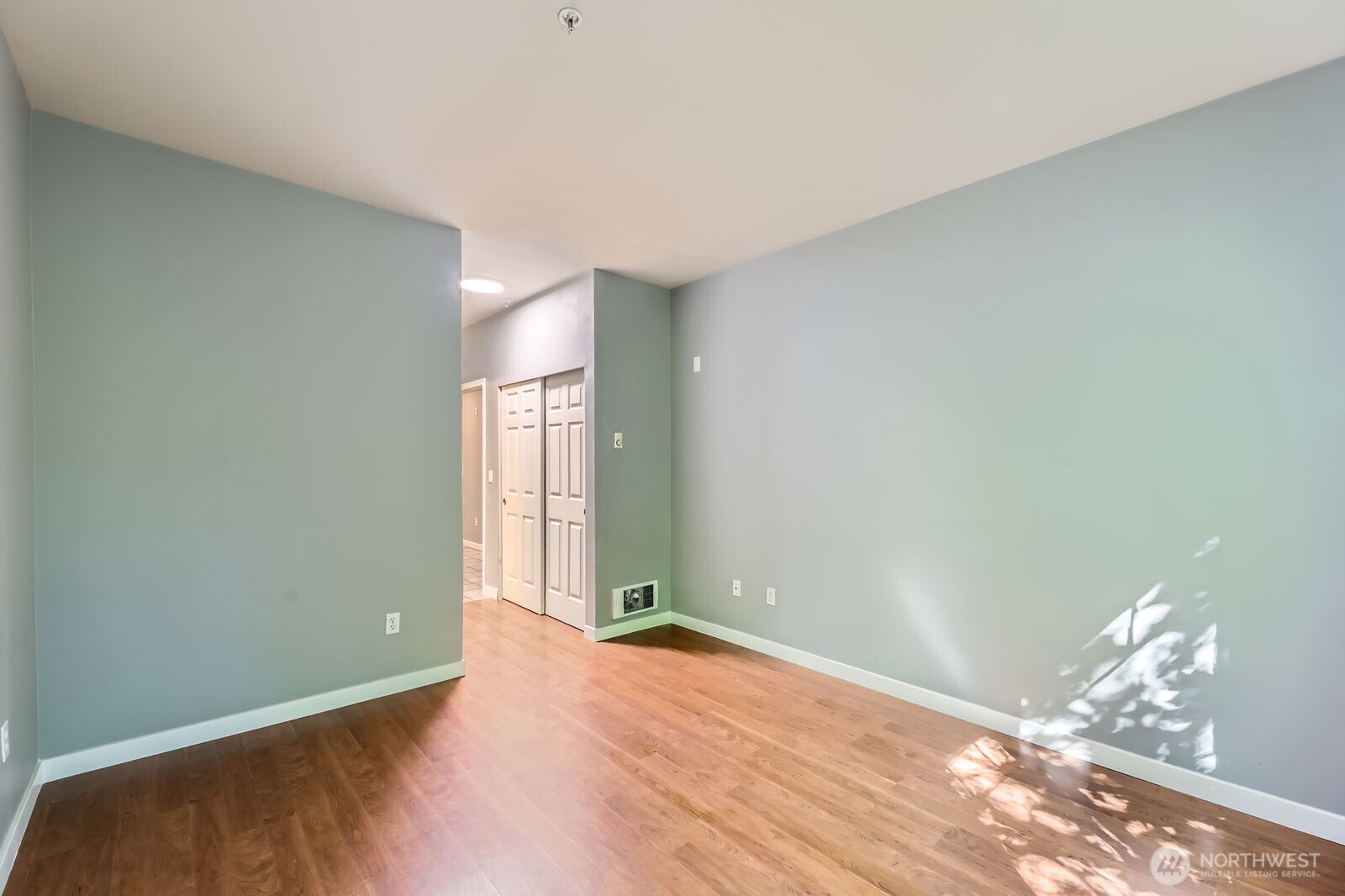 12712 Admiralty Way D103 Property Photo 14