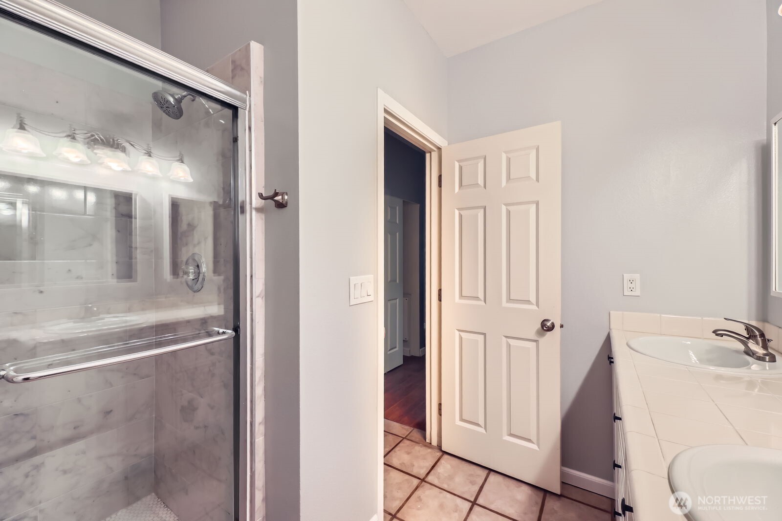 12712 Admiralty Way D103 Property Photo 17