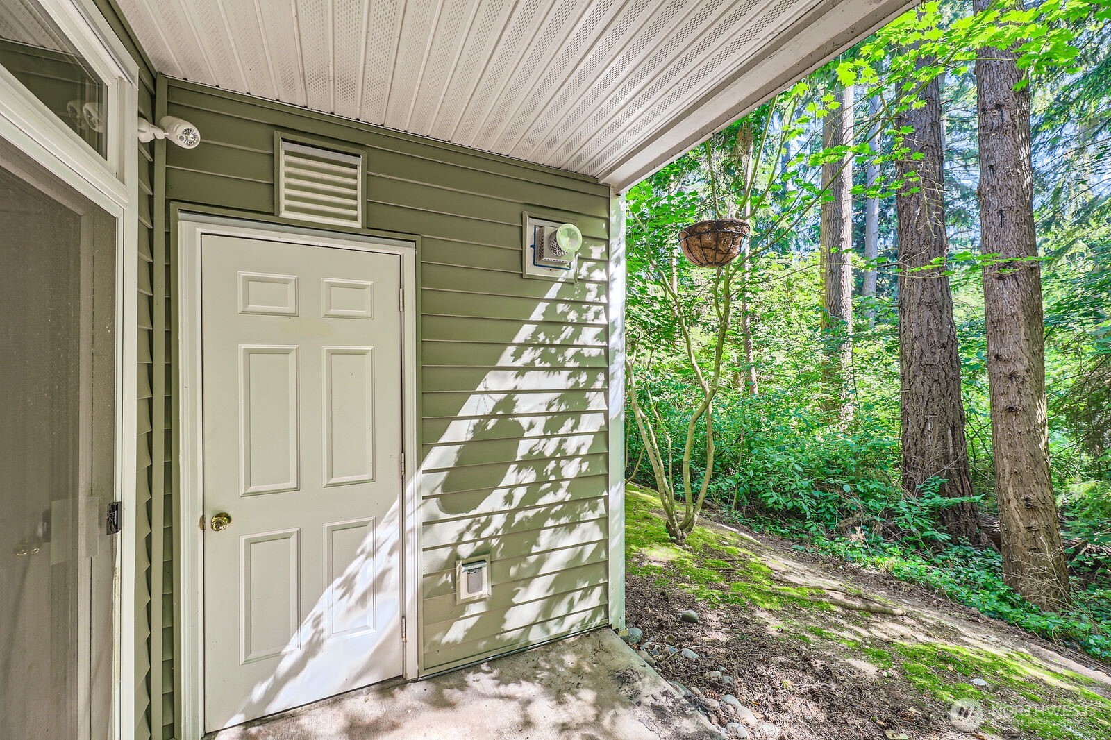 12712 Admiralty Way D103 Property Photo 24