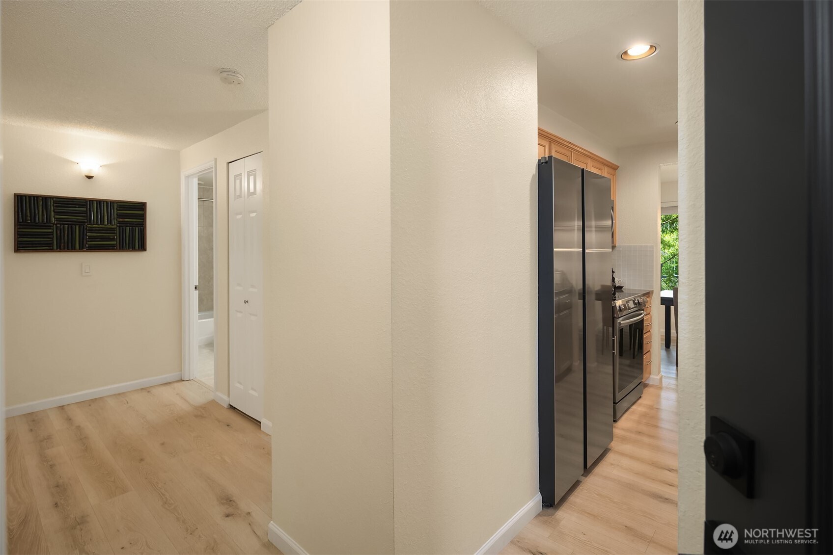 12223 Ne Bel-red Road D105 Property Photo 2
