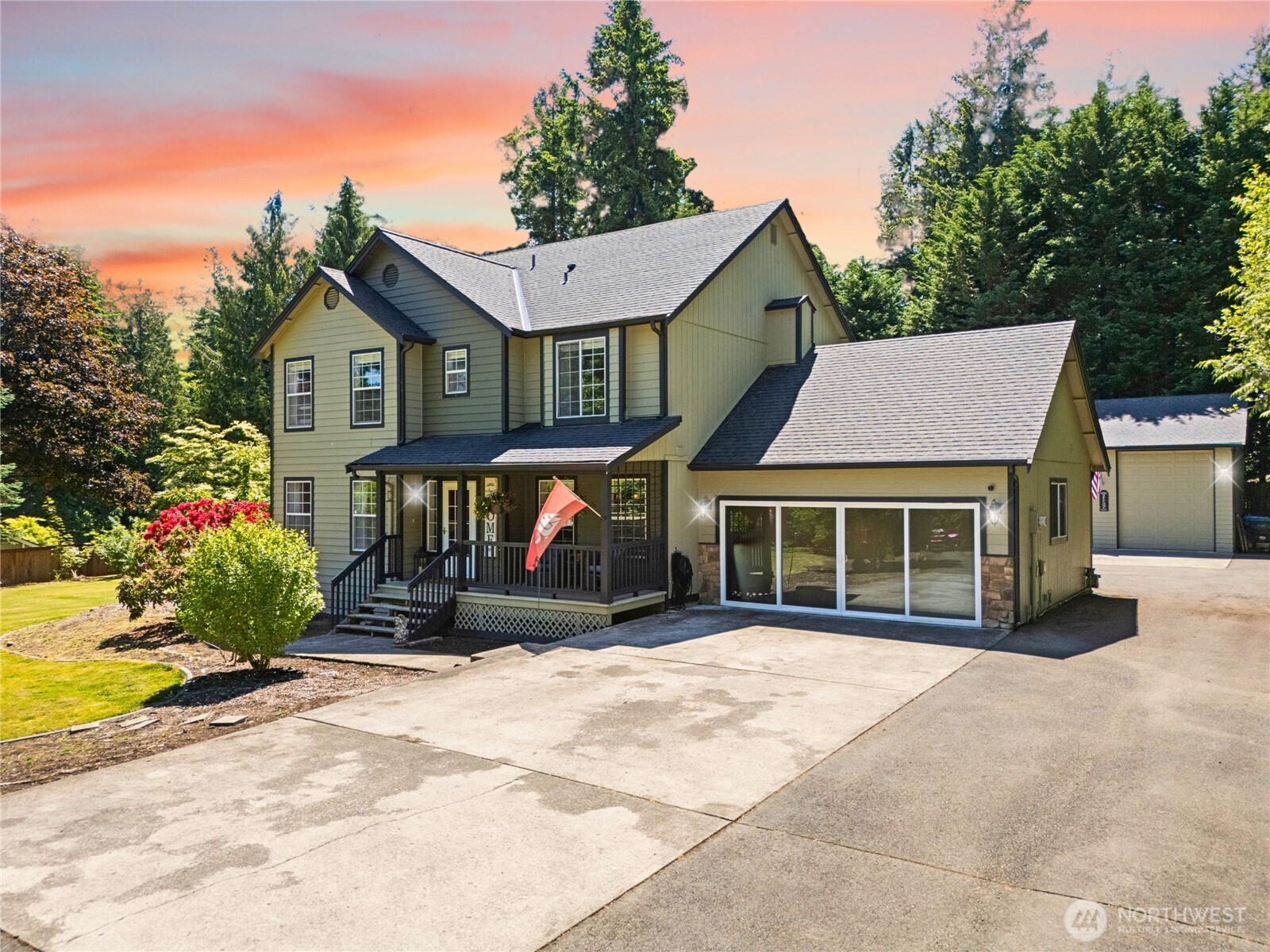 17018 45th Street Property Photo 1