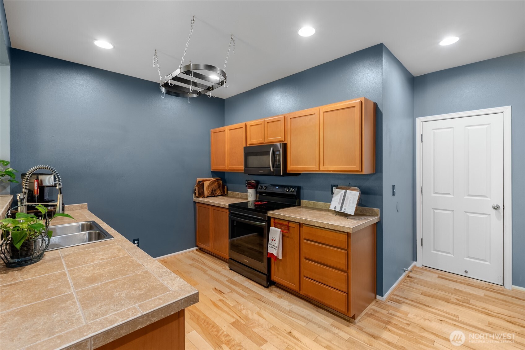 782 Fenway Lane Property Photo 12