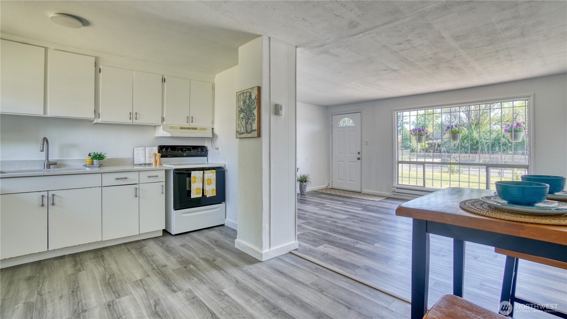 4821 101st Street Property Photo 8