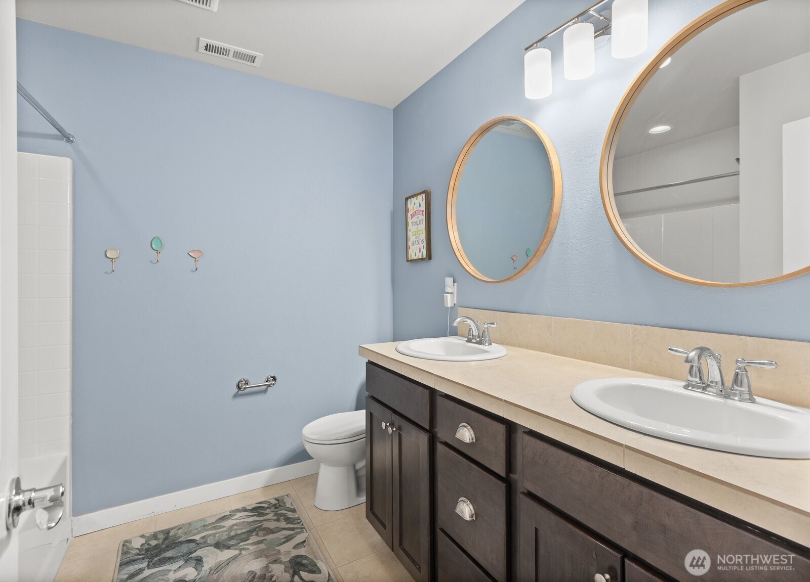 303 Vaughan Boulevard Property Photo 11