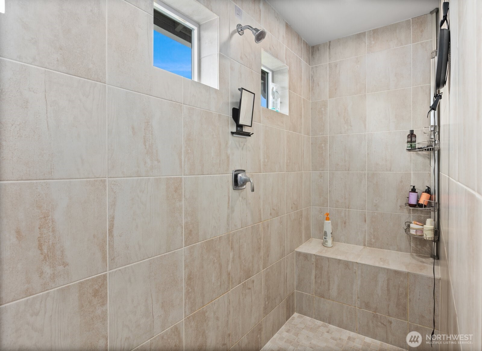303 Vaughan Boulevard Property Photo 14