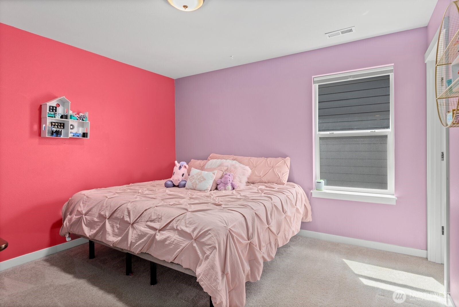 303 Vaughan Boulevard Property Photo 15