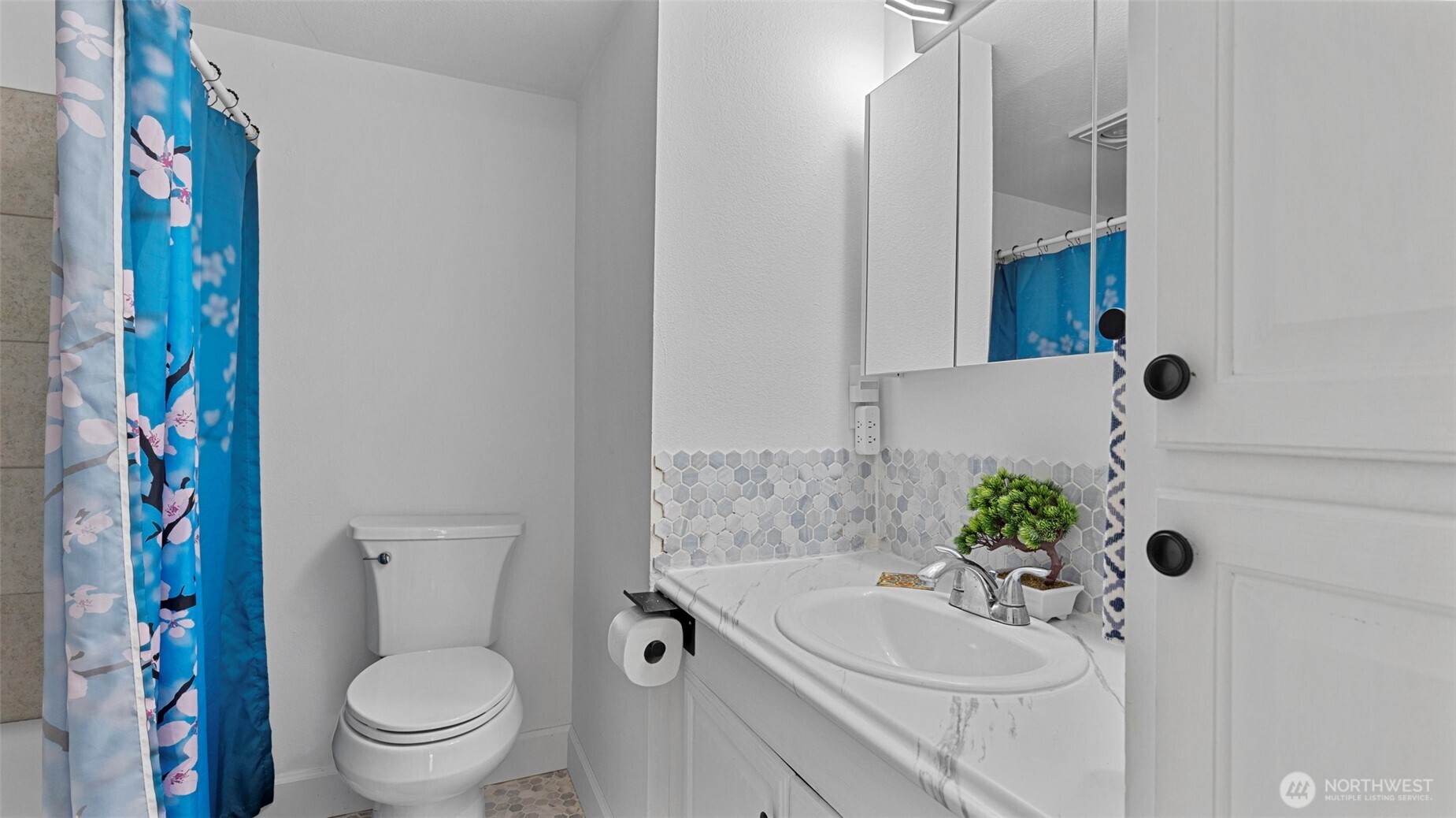 323 128th Street K120 Property Photo 18