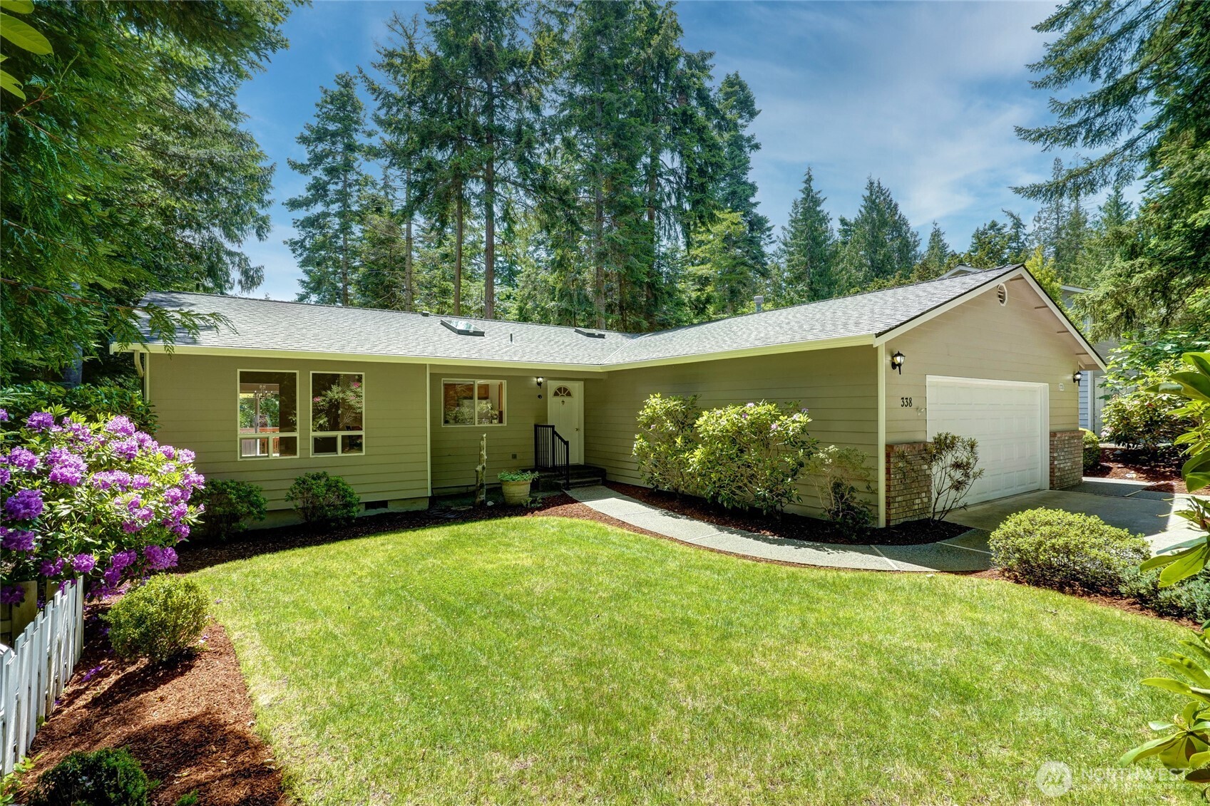 338 Snohomish Drive Property Photo 1