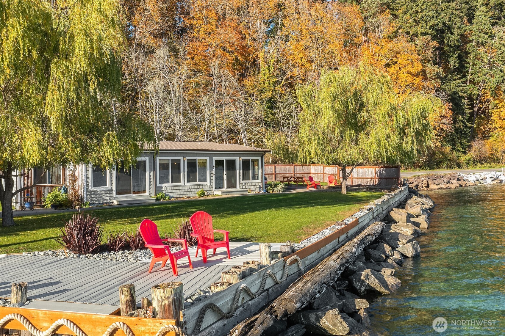 24410 Vashon Highway Property Photo 1