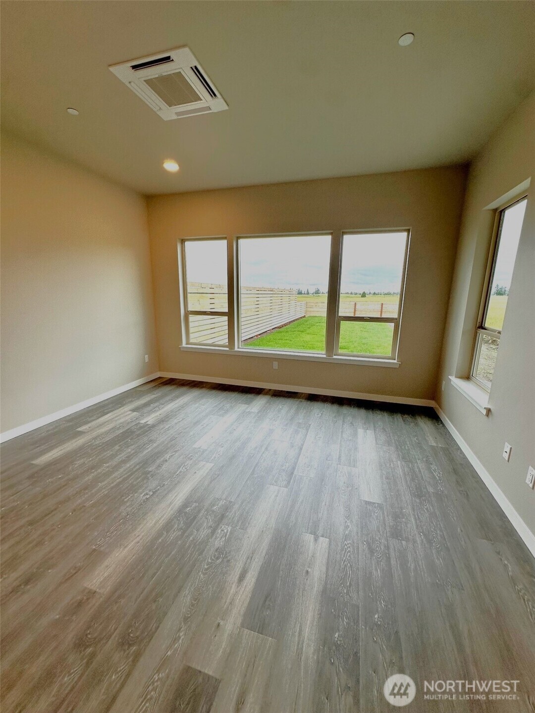 556 (lot 4) Northview Street Property Photo 8