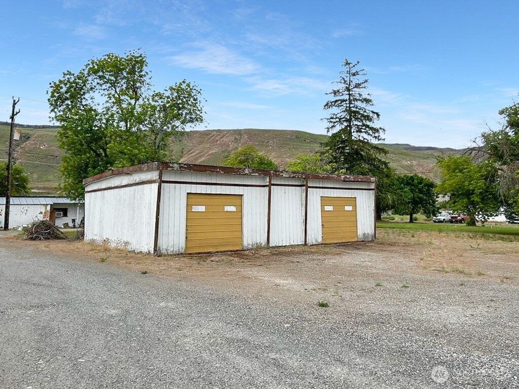0 Lot 1 Columbia Avenue Property Photo 1