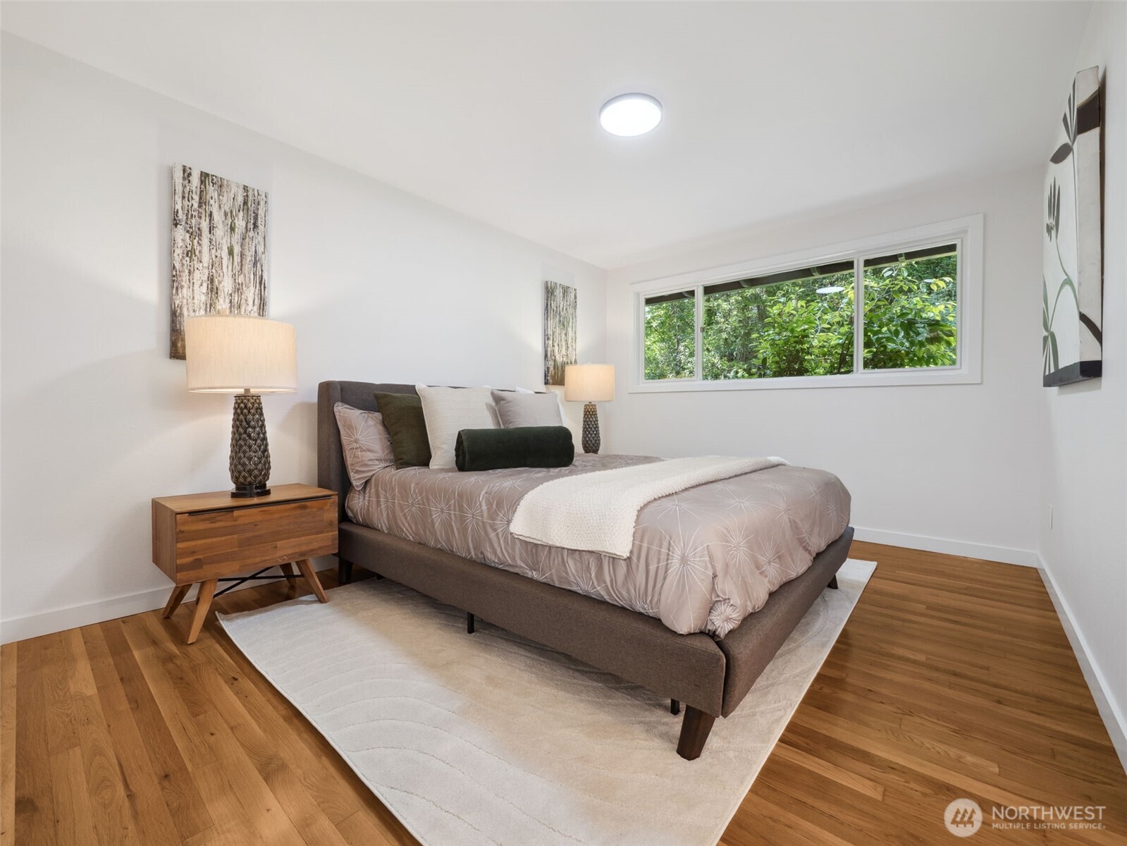 6423 E Mercer Way Property Photo 15