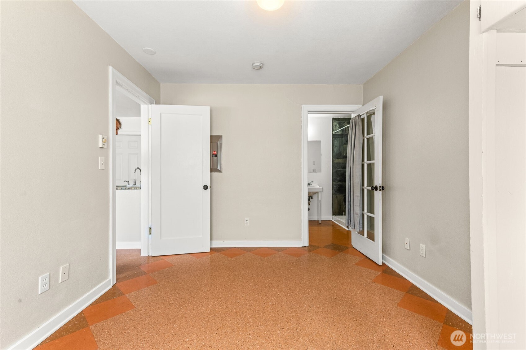 314 W First Street Property Photo 15