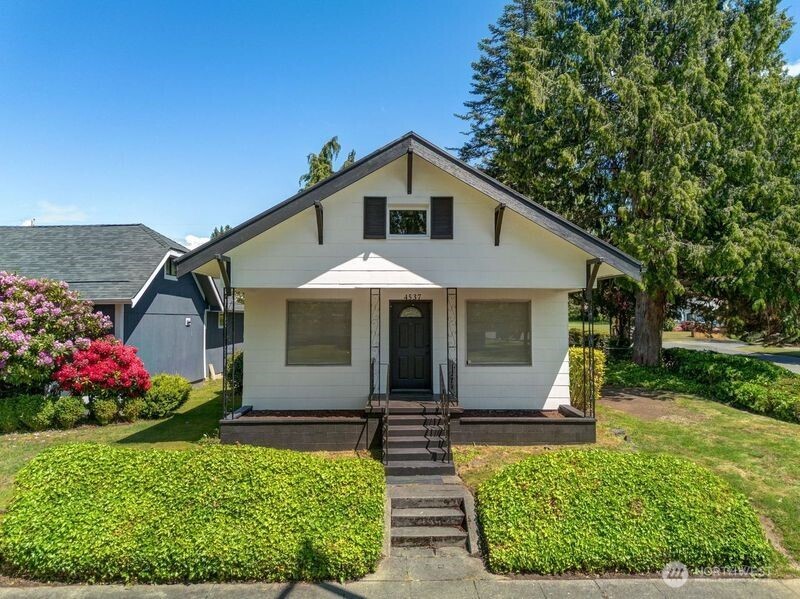 4537 S G St A & B Property Photo 1