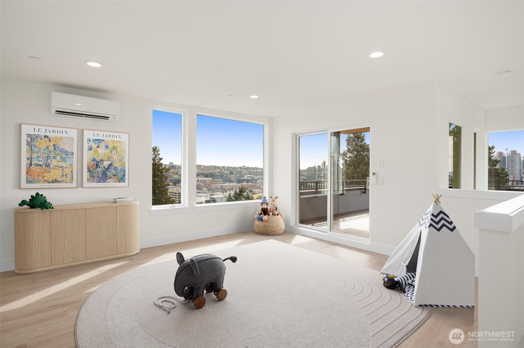 564 Lee Street Property Photo 25