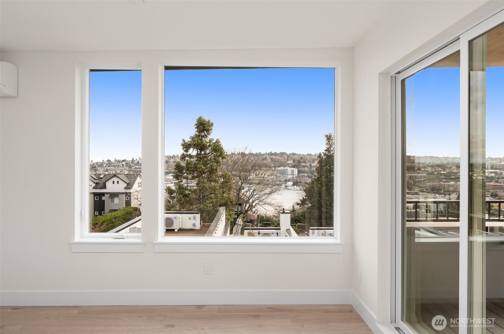 564 Lee Street Property Photo 27