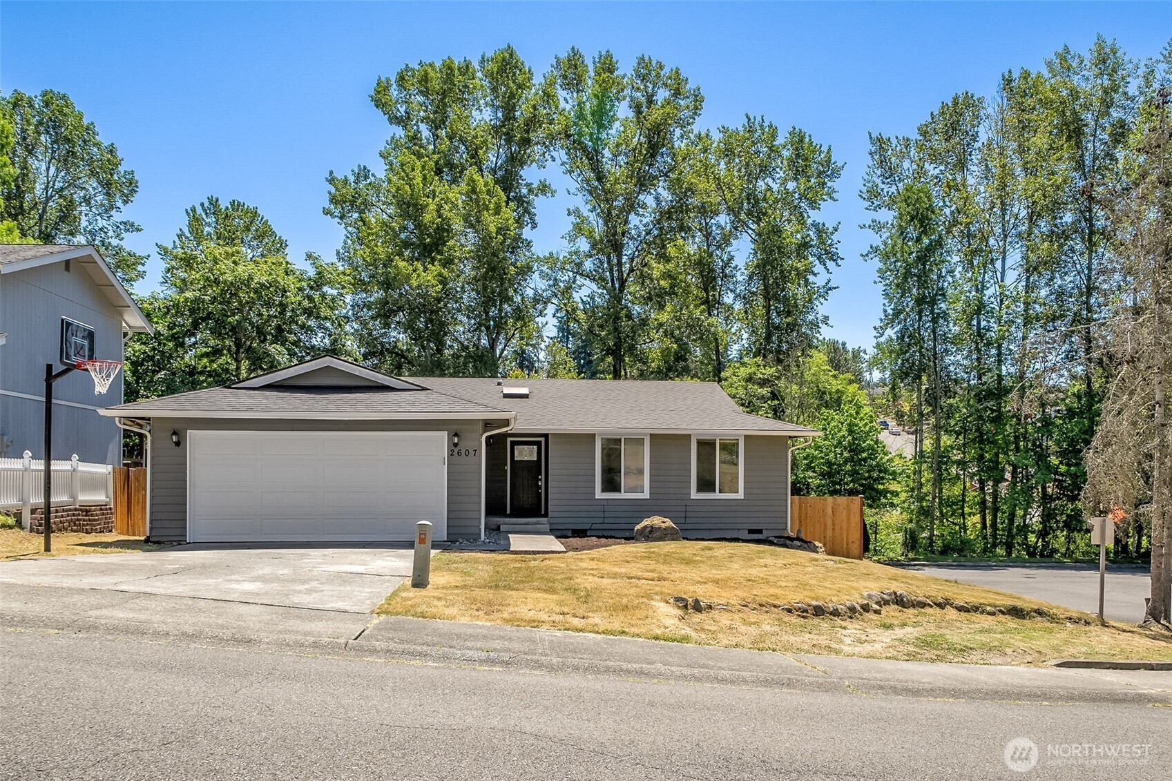 2607 S 379th Place
