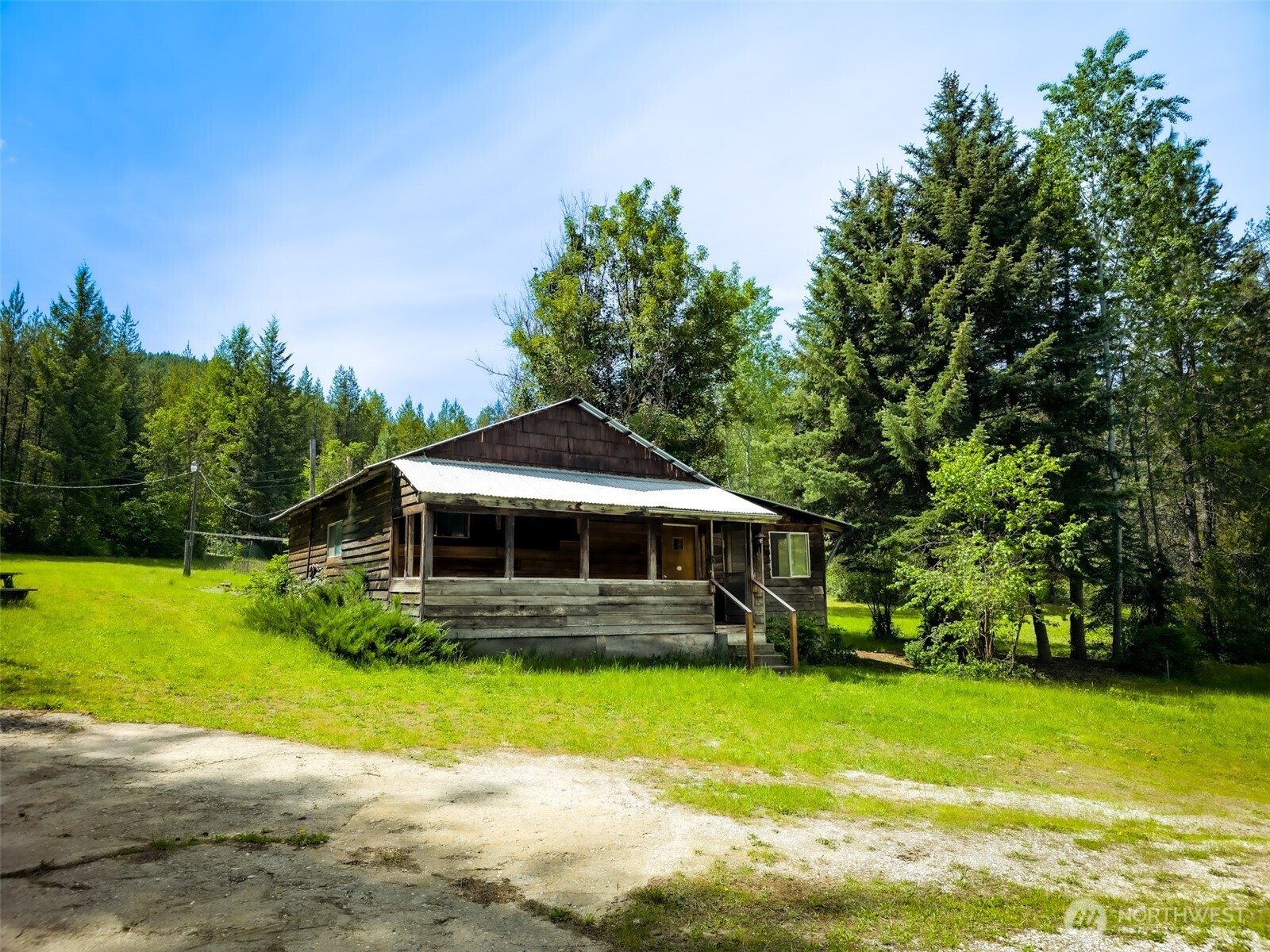 3629 Sand Creek Road Property Photo 1