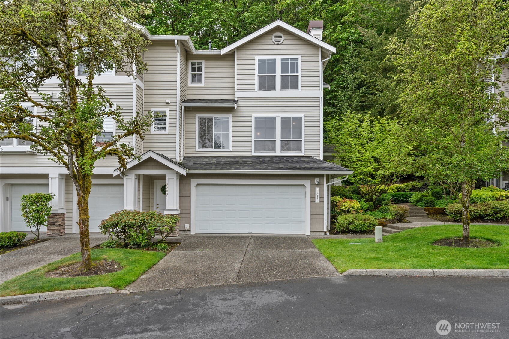 22029 39th Place Property Photo 1