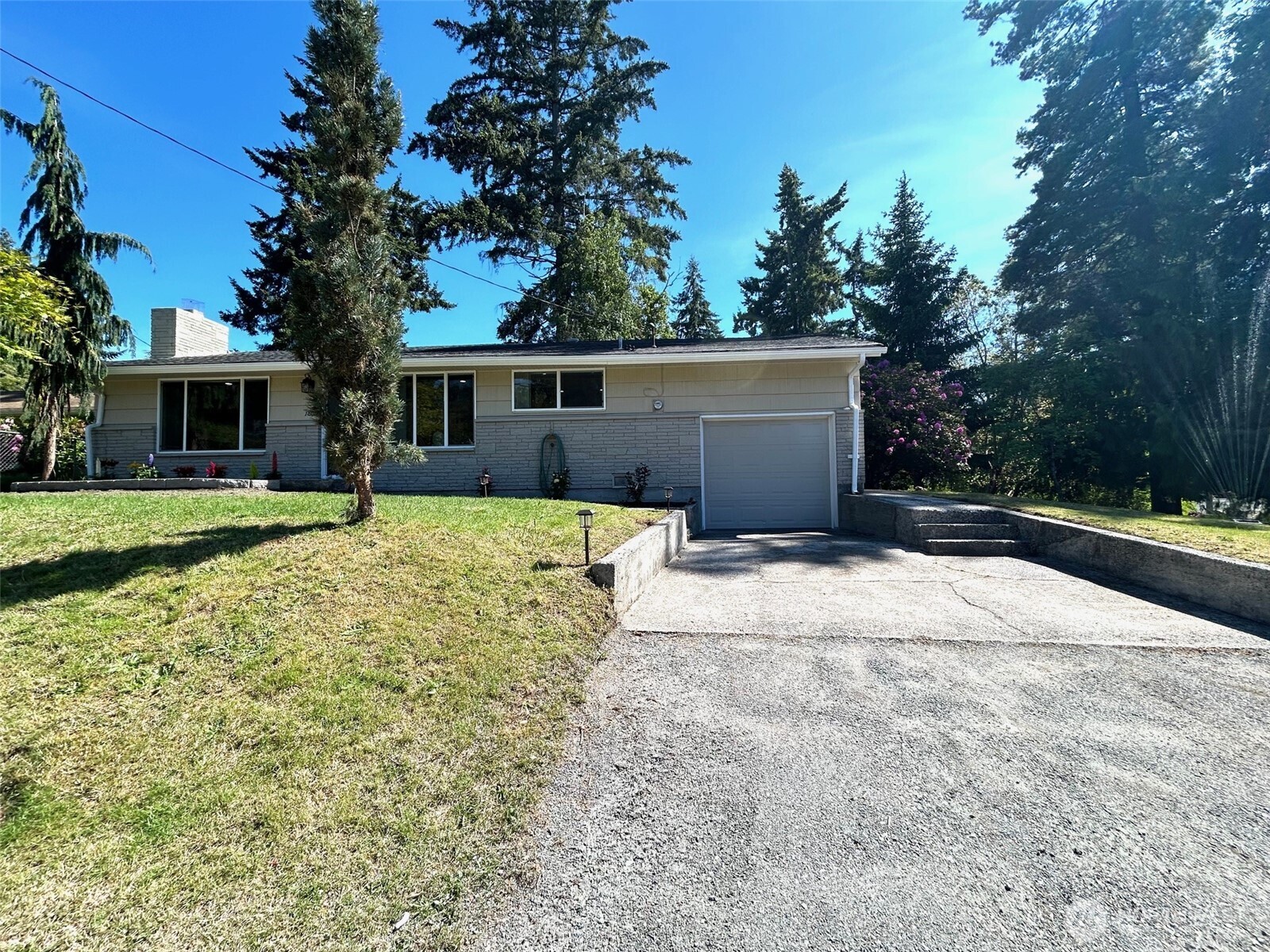 1805 N 167th Street
