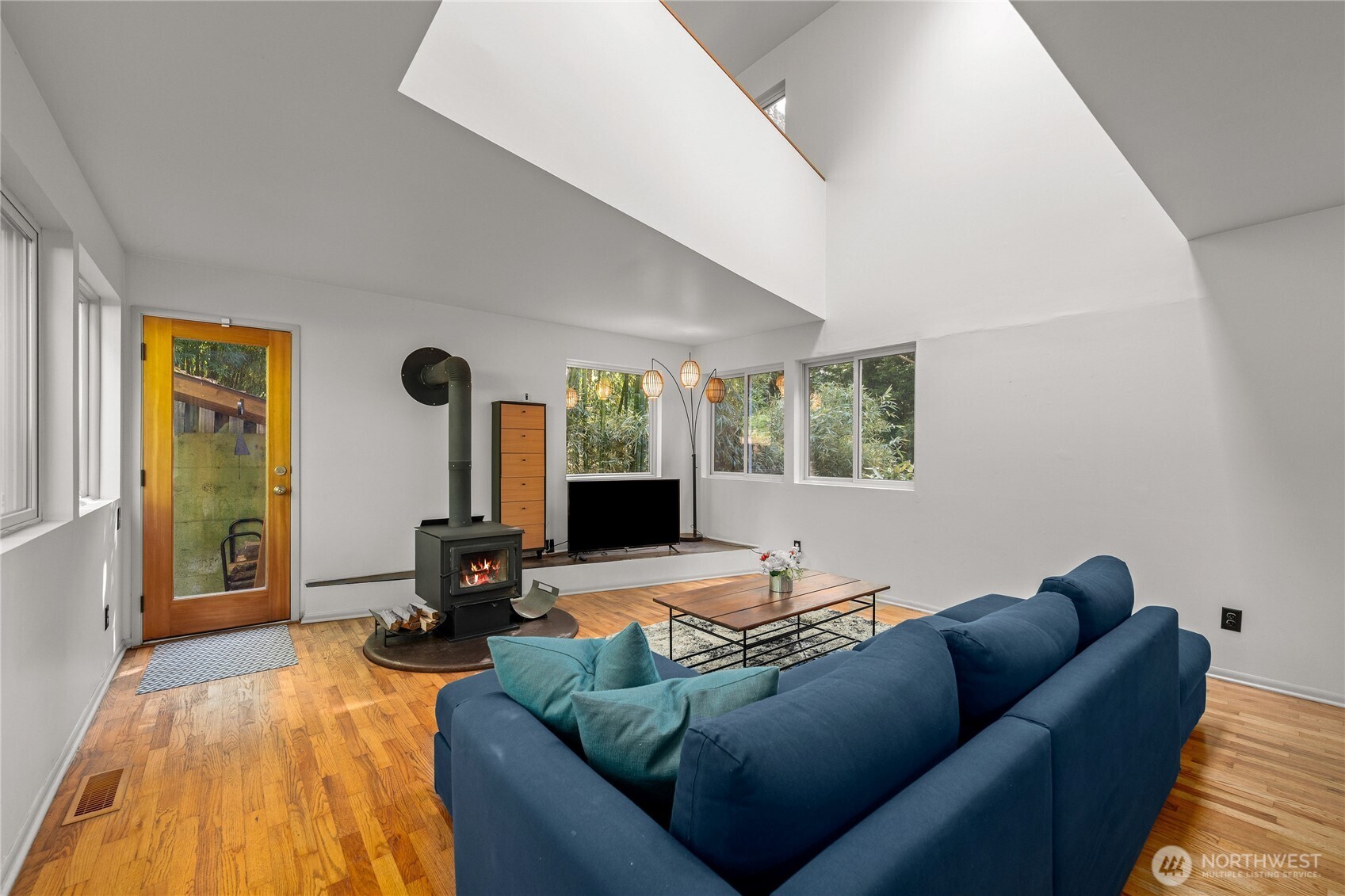 11130 Seola Beach Drive Property Photo 7