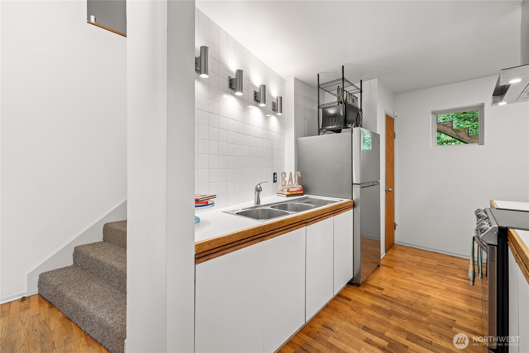 11130 Seola Beach Drive Property Photo 17