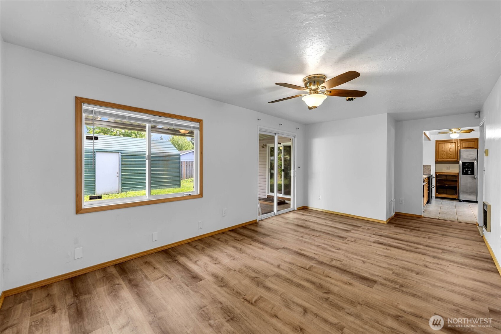 12901 Ne 37th Street Property Photo 8