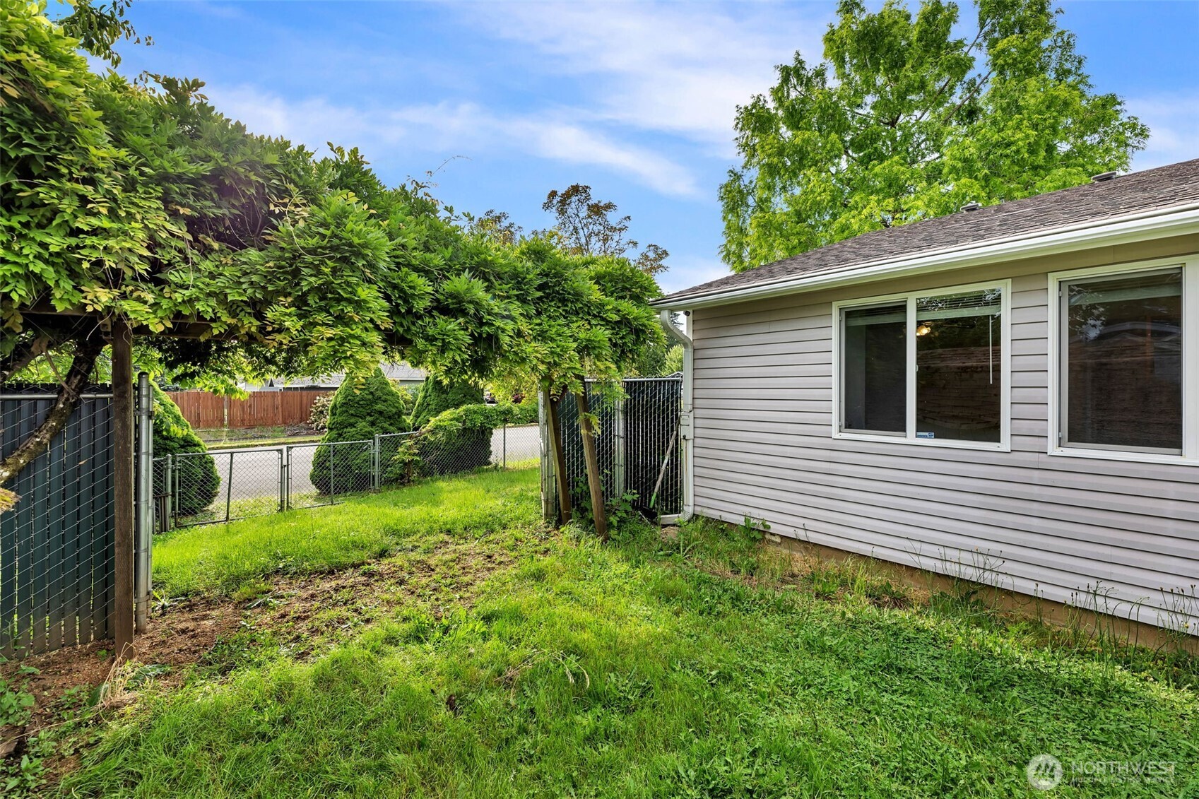 12901 Ne 37th Street Property Photo 27