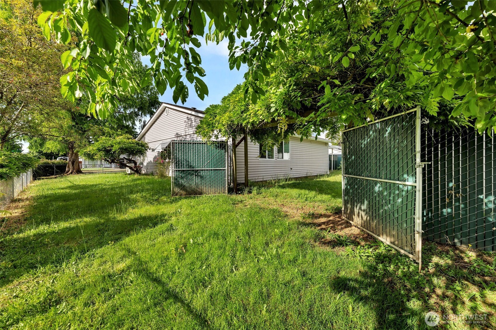 12901 Ne 37th Street Property Photo 28
