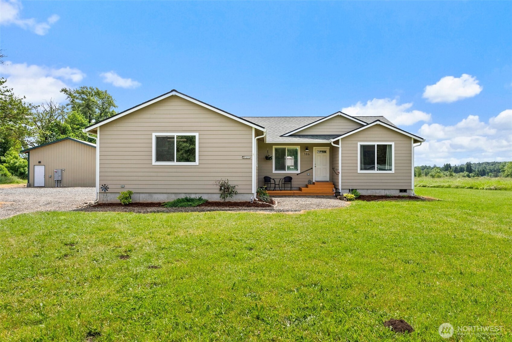 186 Apple Tree Lane Property Photo 1