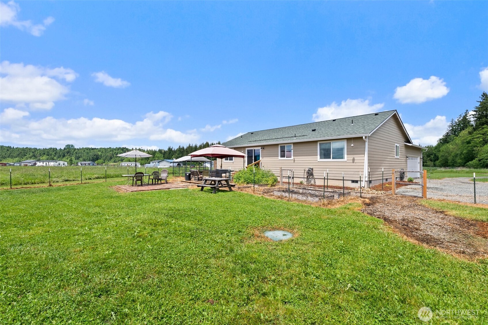 186 Apple Tree Lane Property Photo 30