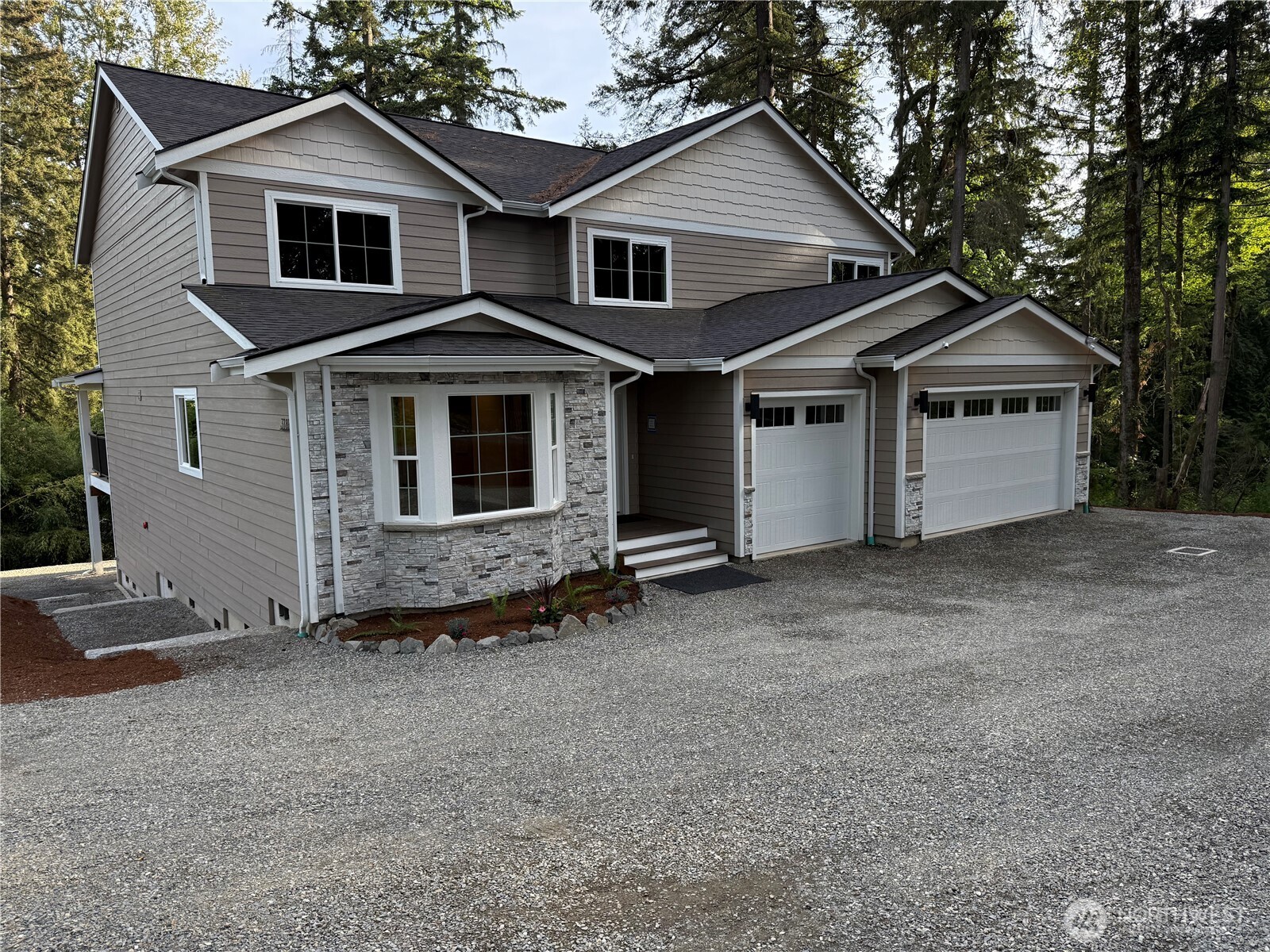 31823 44th Avenue Property Photo 1