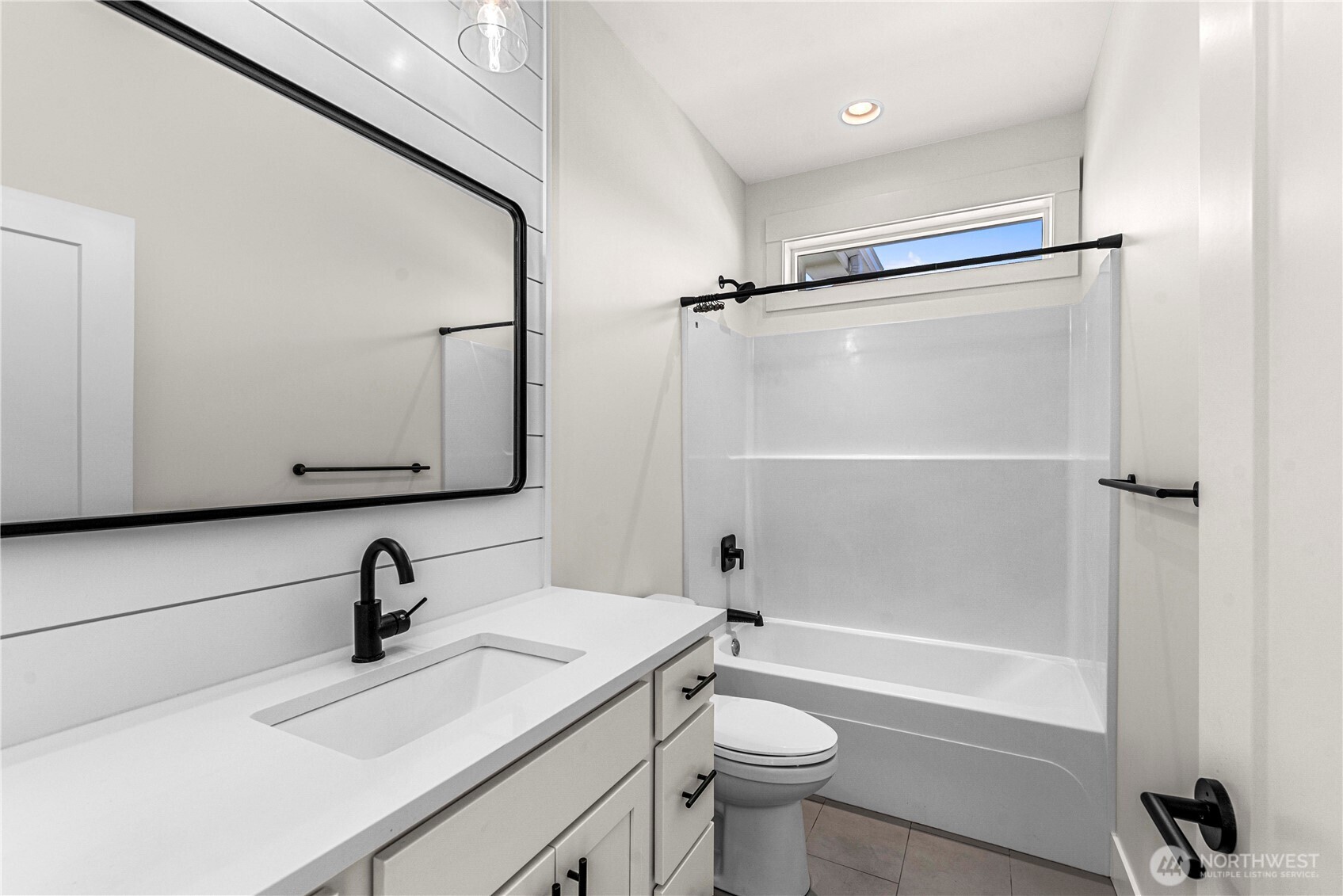 1007 Racine Springs Drive Property Photo 9