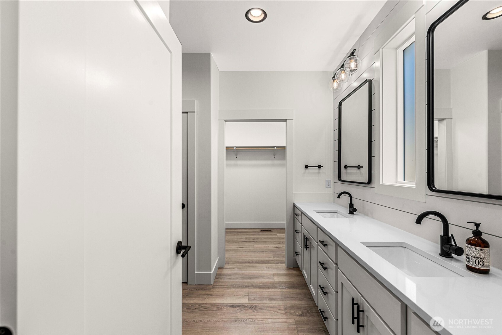 1007 Racine Springs Drive Property Photo 25