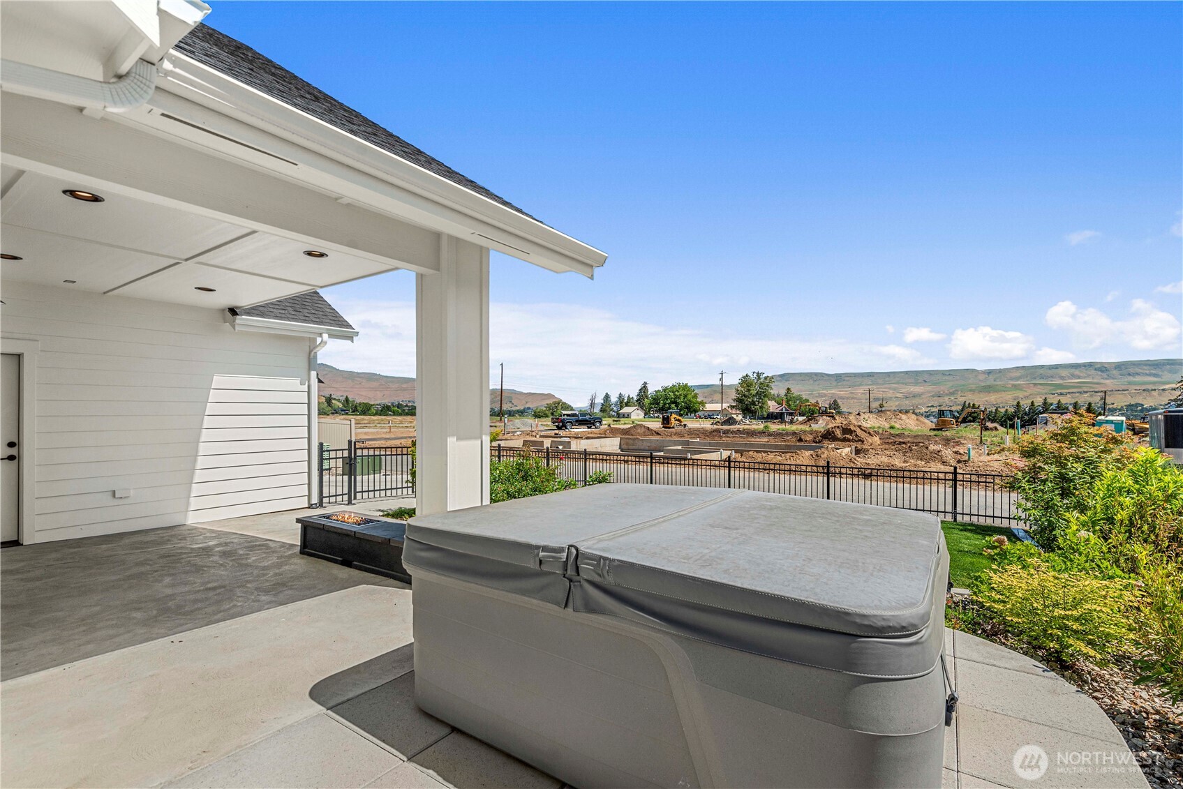 1007 Racine Springs Drive Property Photo 33