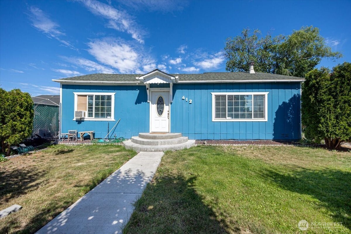 412 Maple Court